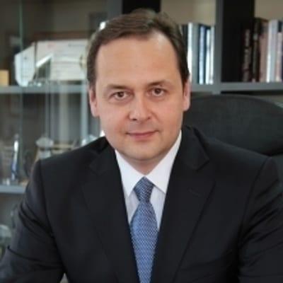 İsmail UZELLİ